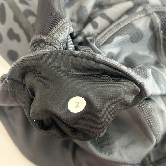 Lululemon Leggings Women's Size 2 Color Leopard Print Just Breathe Mesh Panel - Picture 4 of 8